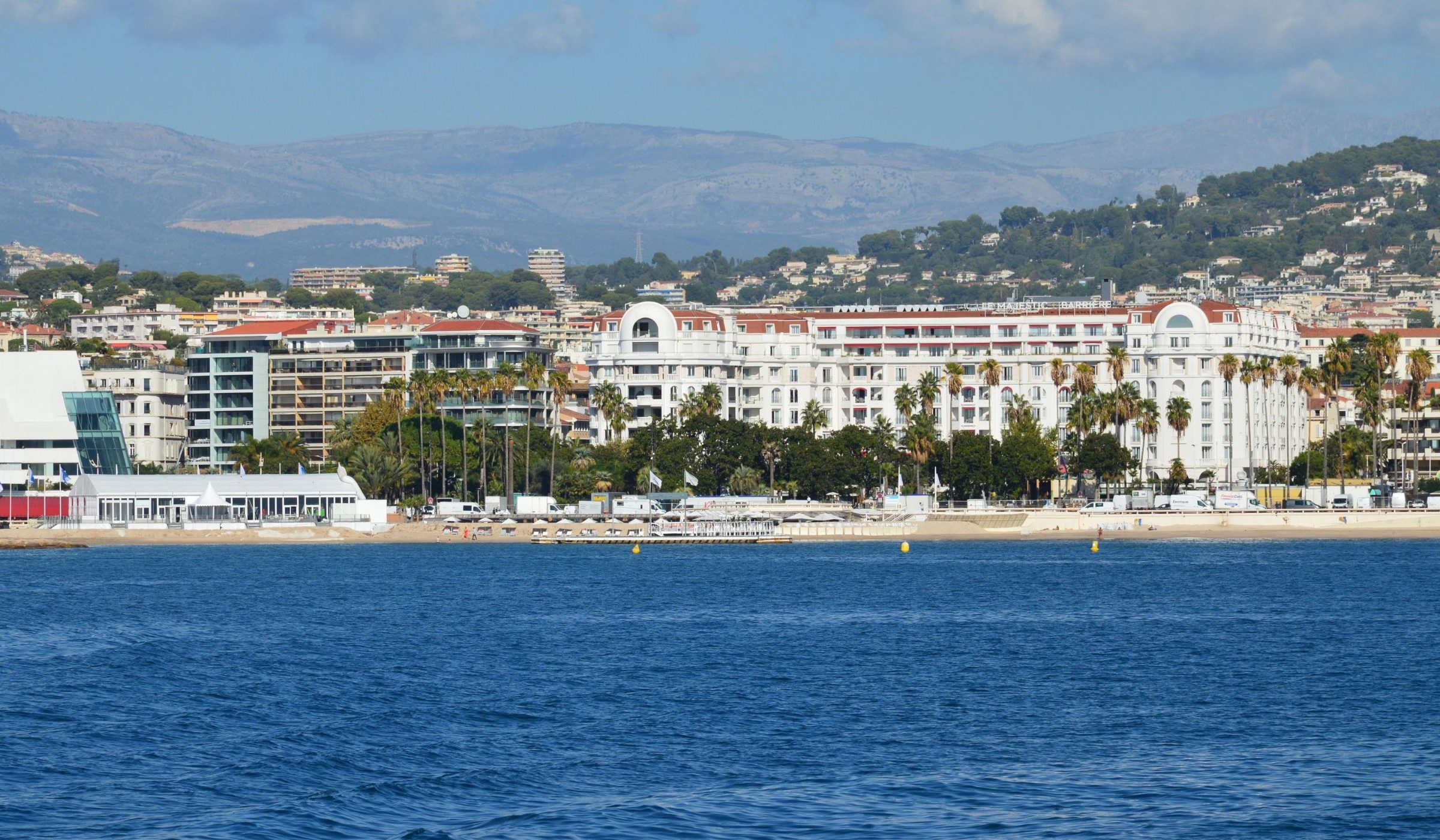 cannes-french-riviera-alpine-wings Cannes on the French Riviera, a key destination for private aviation in Southern France